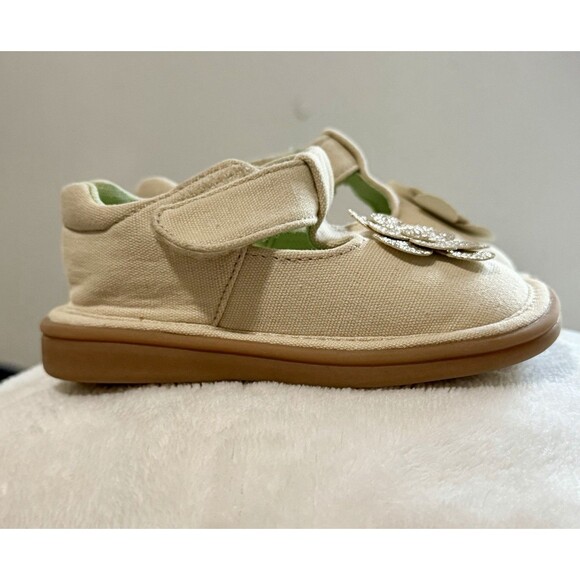 Mooshu Trainers Evie T-Strap Toddler Squeaky Shoes  Beige Toddler Size 5 - Picture 4 of 7